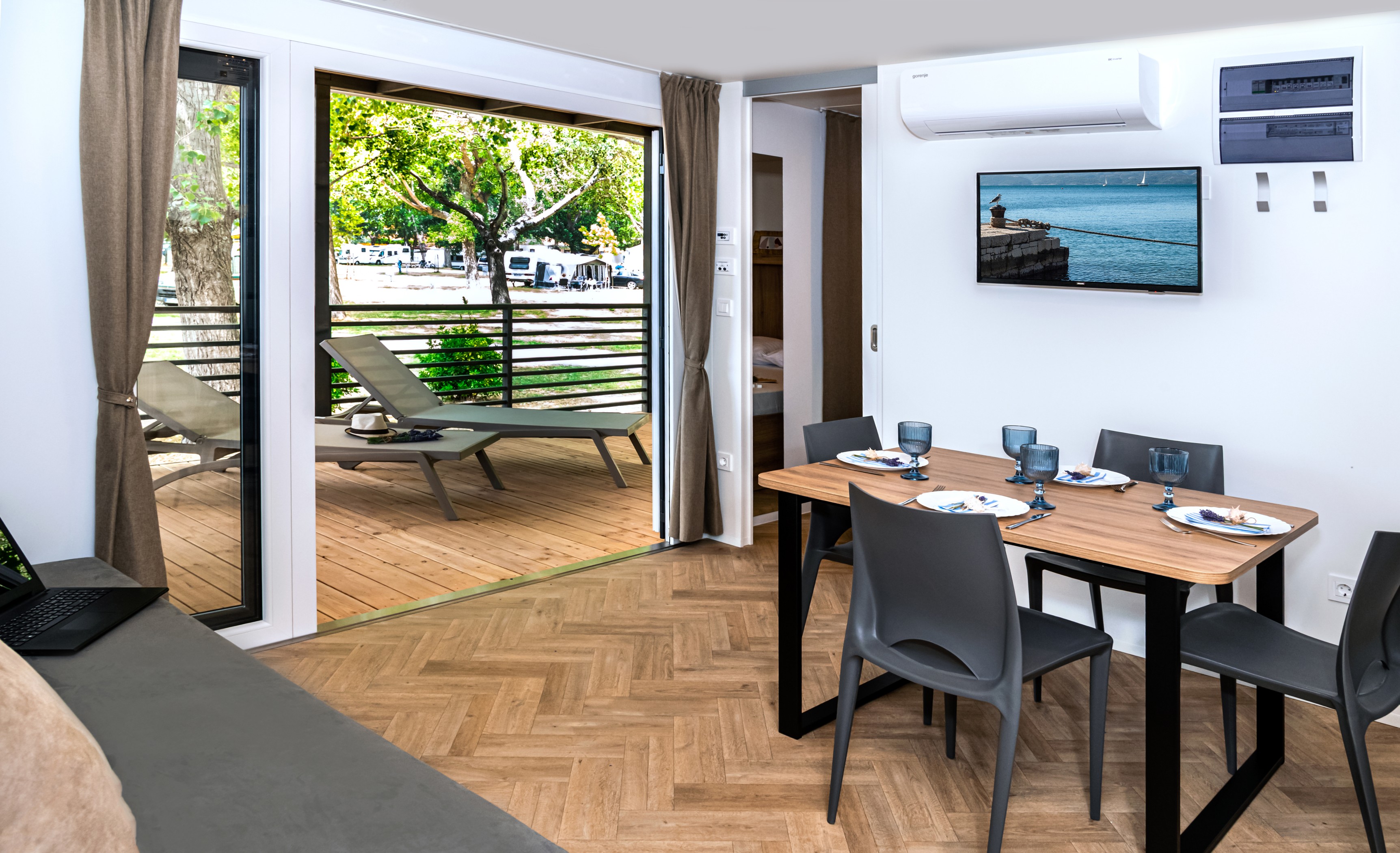 Mobile home Adria superior 4+1 (A) - whirlpool