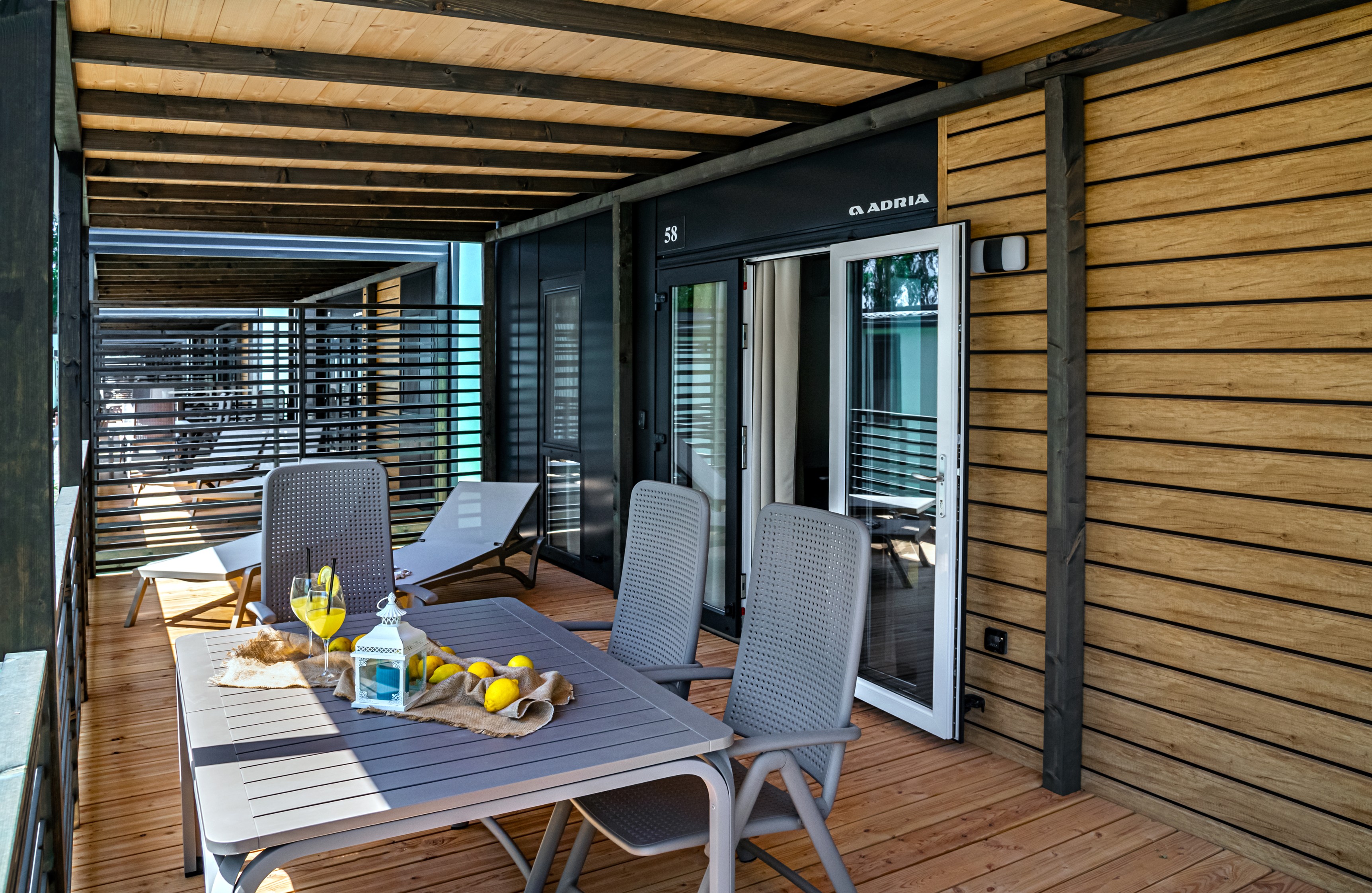 Mobile home Adria superior 4+1, last row (C2)