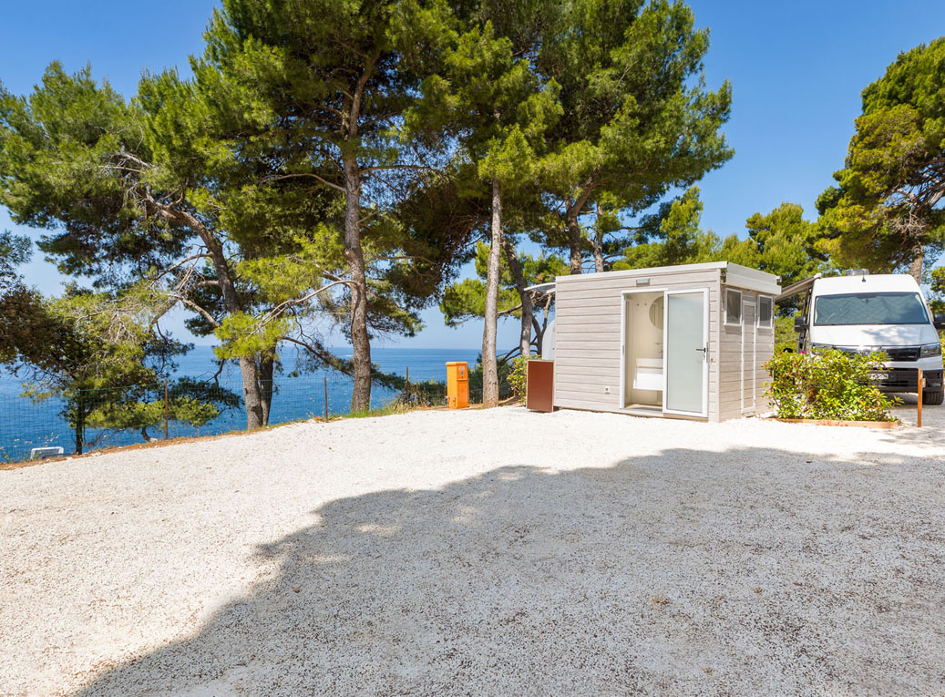 Luxury Stellplatz mit Meerblick und eigenem Badezimmer