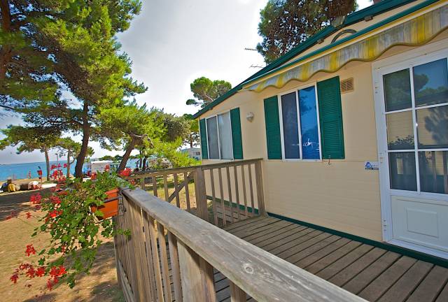 Two bedroom mobile home sea side