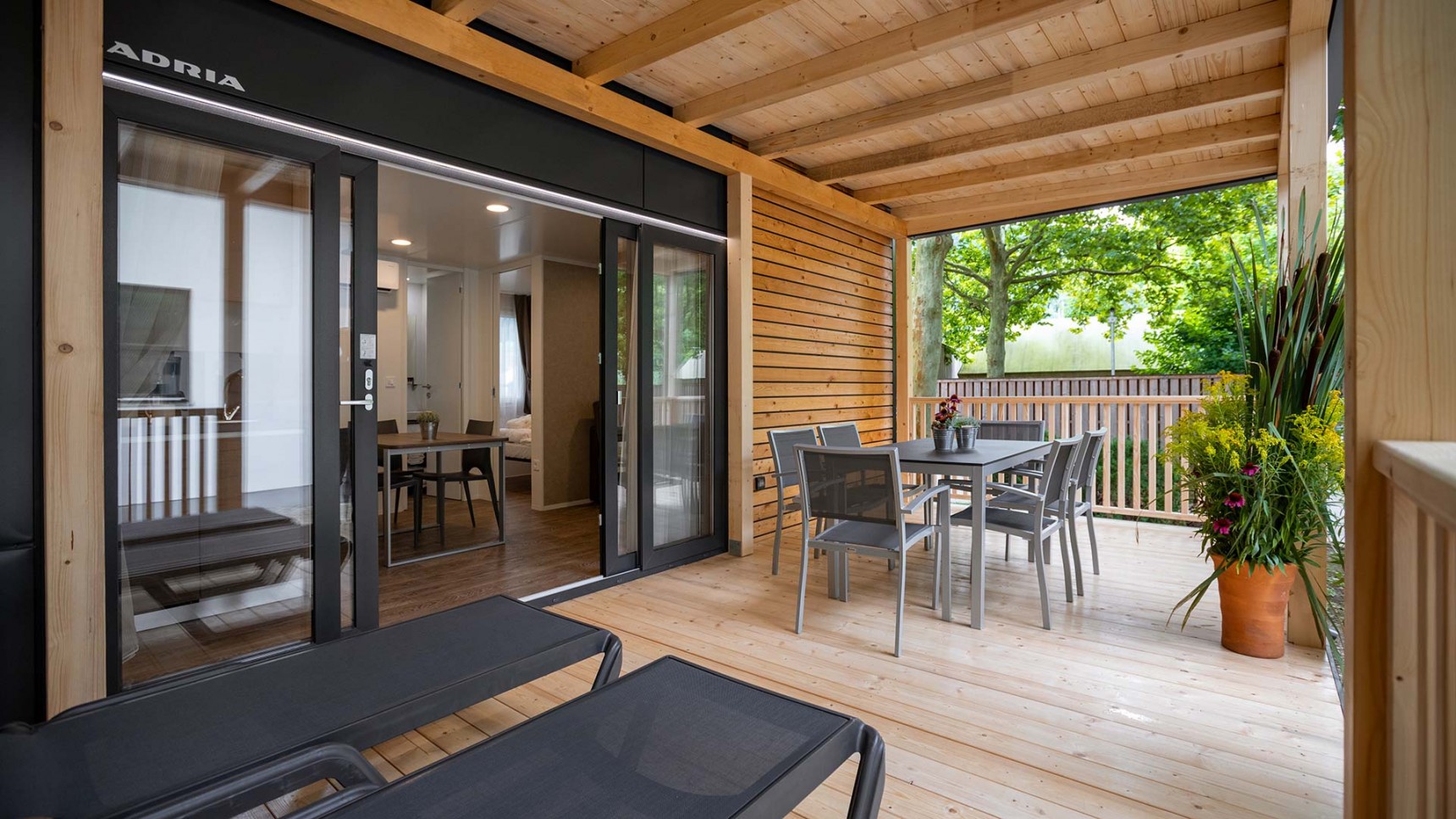 Luxury Mobile Home *****