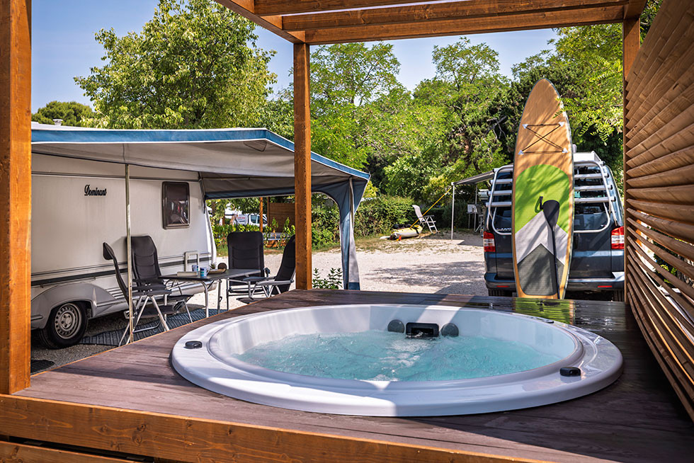 Comfort with private jacuzzi