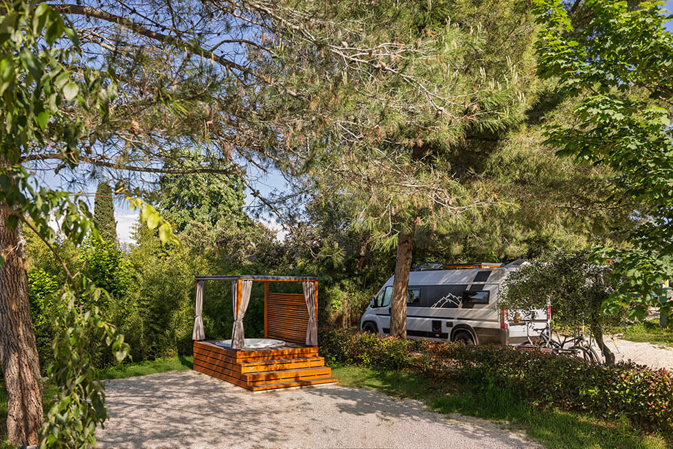 Marina Comfort with private jacuzzi