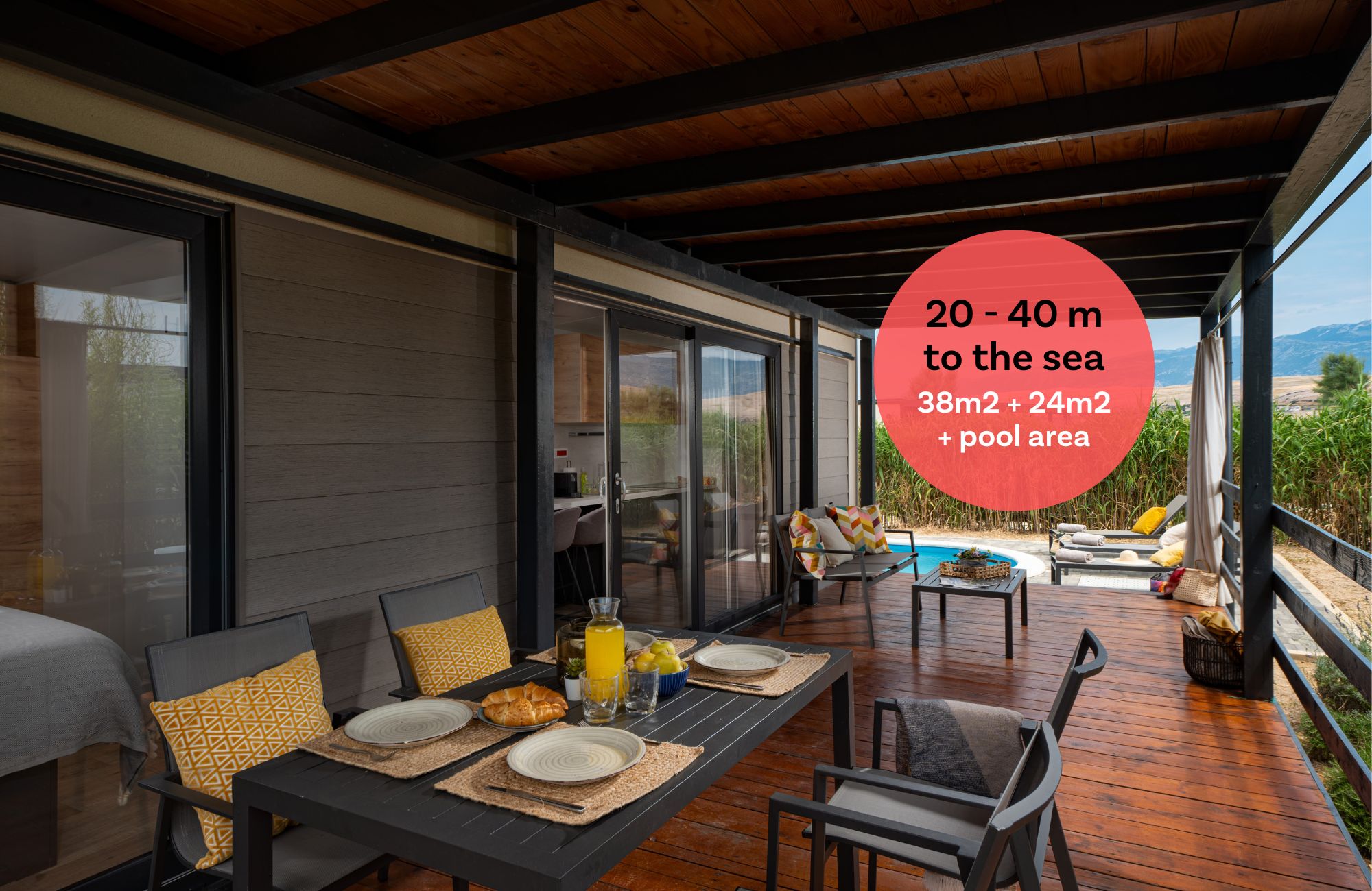 Aura Holiday Home mit Pool