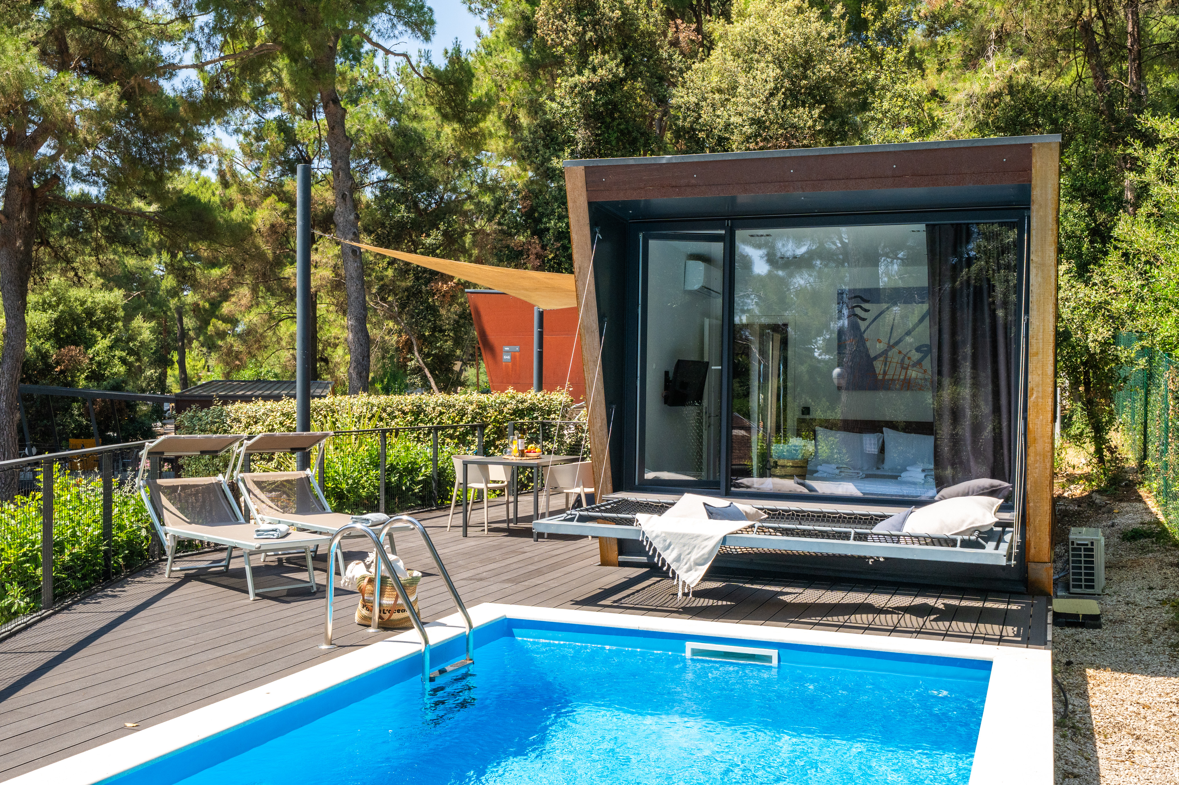 Couple holiday home with pool