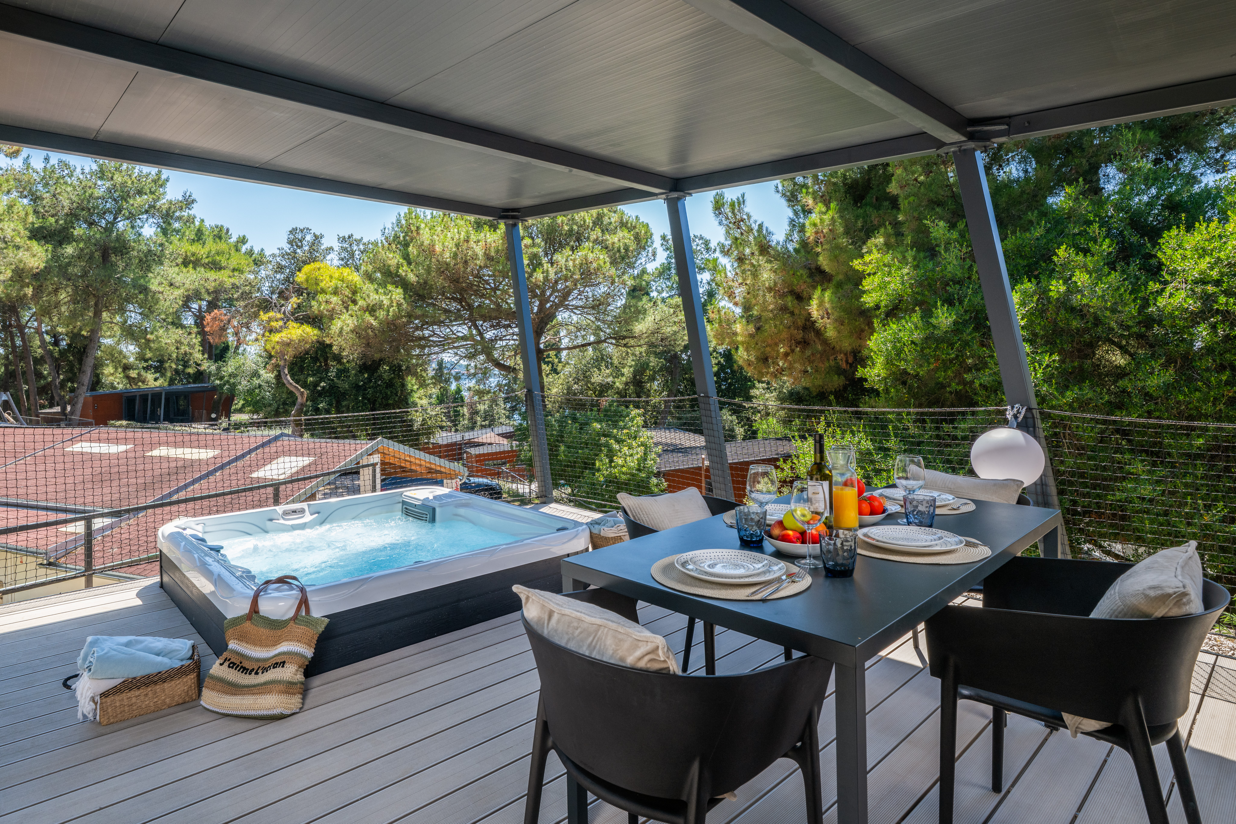 Family Holiday Home with jacuzzi - 1 module