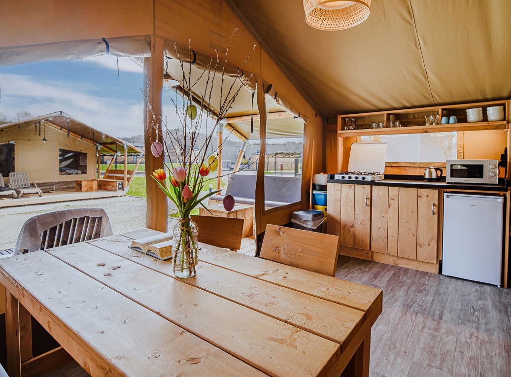 SAFARI TENTS
