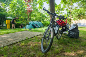 PITCH (Tent + bicycle or motorbike)