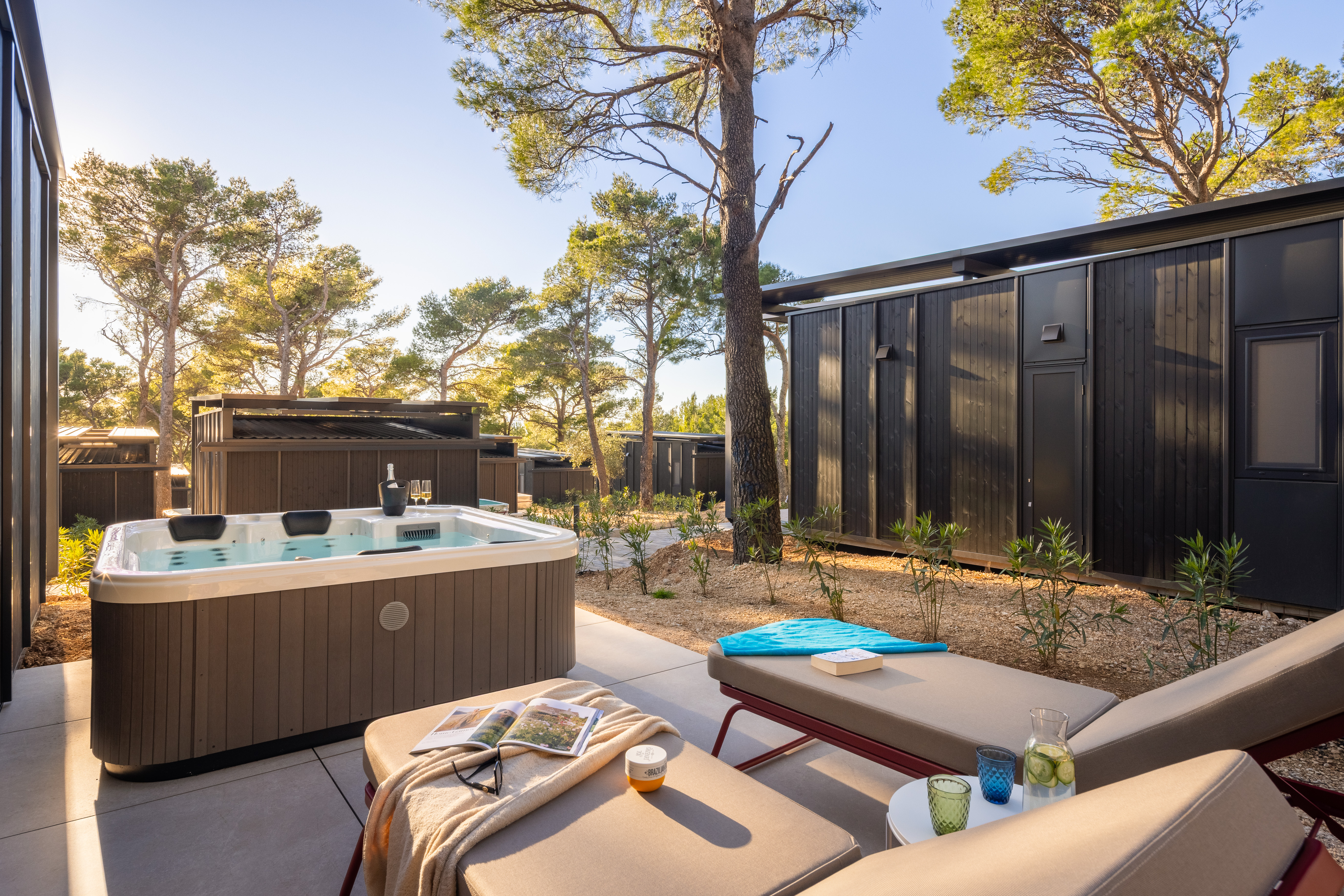 Premium Escape with private jacuzzi